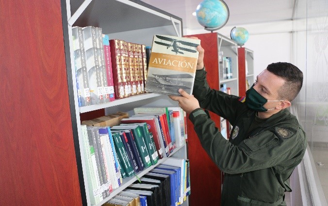 'Construyendo una nueva presencia sin distancias'.