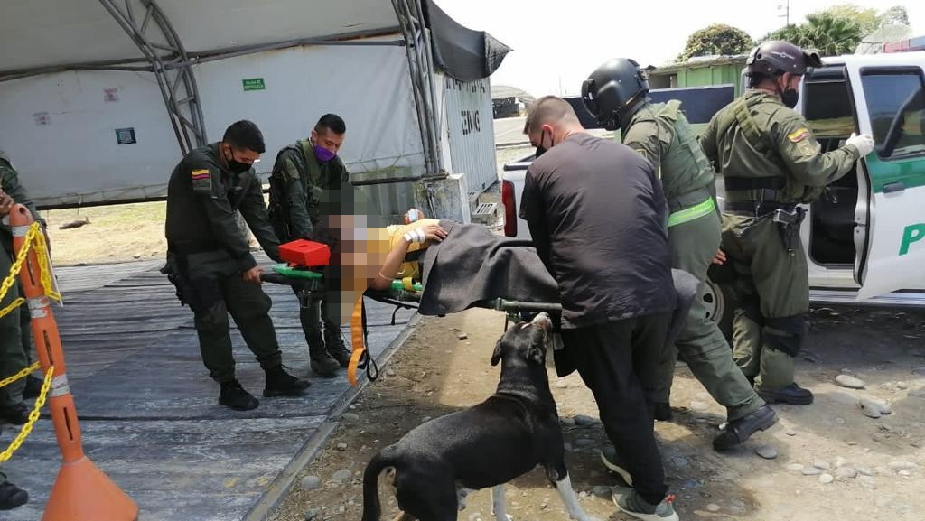 Evacuamos-de-emergencia-a-una-mujer-estante 