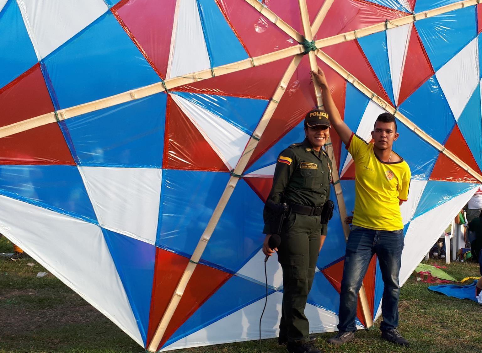 festival-cometas-cartago-policia-valle
