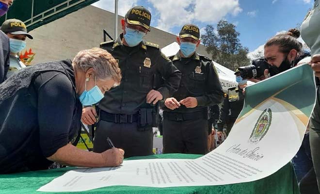 firma del acta de compromiso