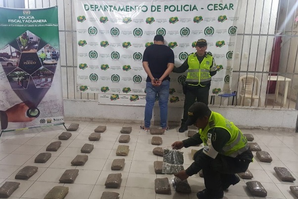 foto-captura-a-una-persona-con-12.500-dosis-de-marihuana
