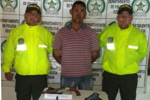foto-policía-de-cesar-captura-a-julio cuchilla