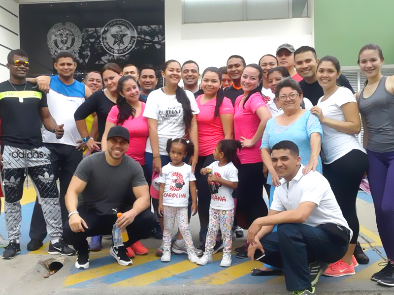 A ritmo de baile el Sanidad promueve hábitos para una vida sana.