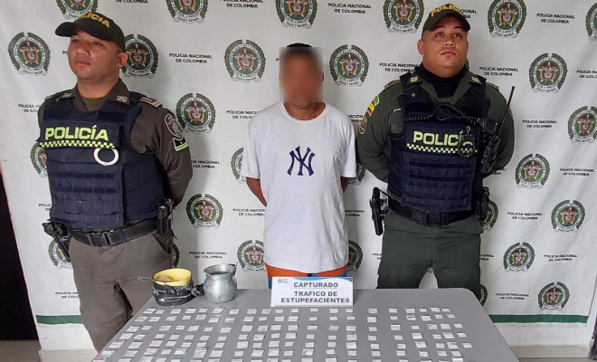 Fotografias donde se muestra el capturado y el estupefaciente incautado