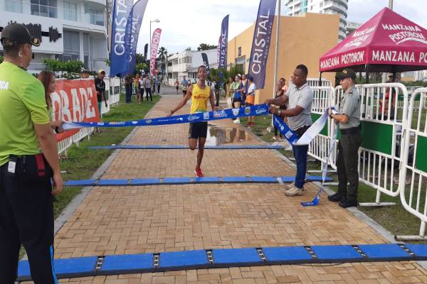 Carrera_por_la_policía_5-11K_Cartagena