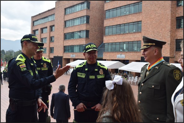 521 uniformados fueron condecorados en la Gobernación de Cundinamarca