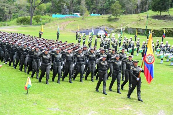 La Escuela de Carabineros Provincia de Vélez realizó ceremonia de graduación de 208 patrulleras