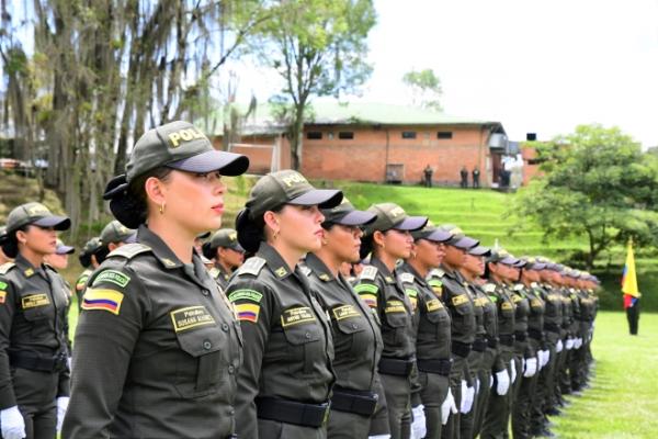 La Escuela de Carabineros Provincia de Vélez realizó ceremonia de graduación de 208 patrulleras