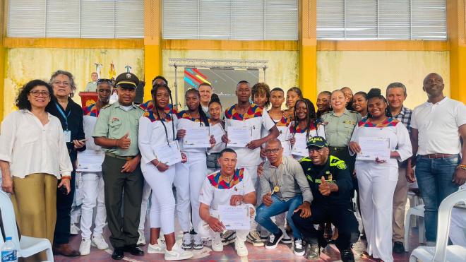 Se gradúan en Tumaco monitores de paz