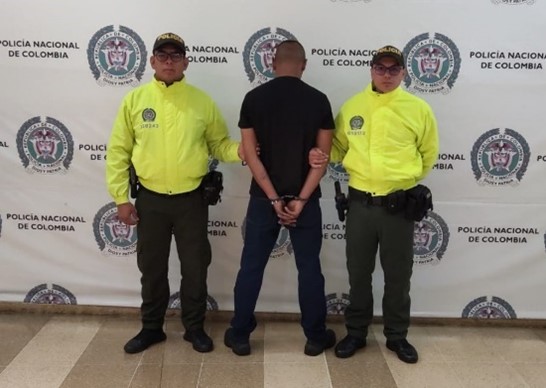 Deberá responder por hurto calificado y agravado