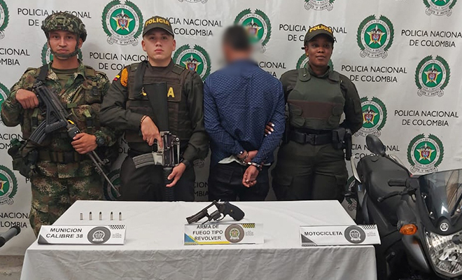 Hombre capturado por porte ilegal de armas en Anorí