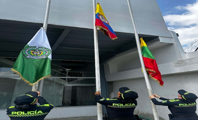 honrando a los Subtenientes del curso 112 de oficiales