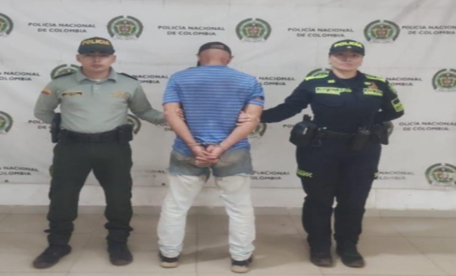 Policías, capturados