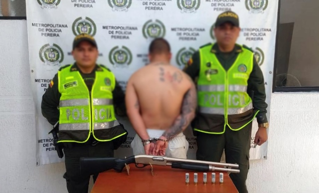 Esta-persona-momentos-antes-habría-realizado-disparos-al-aire-inconforme-por-el-ruido-que-generaba-una-fiesta