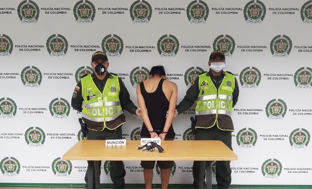 Capturados-tres-hombres-quienes-portaban-dos-escopetas-sin-permiso-para-el-porte-o-tenencia