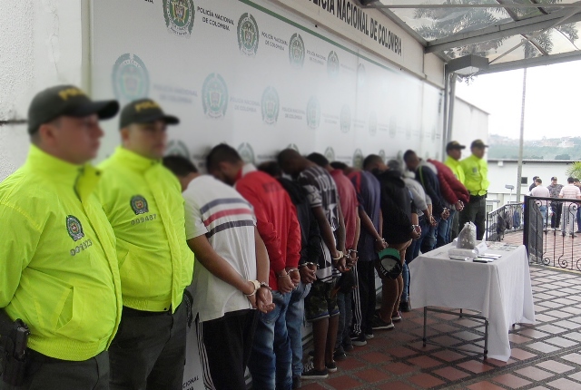 Doce-capturas-por-los-delitos-de-concierto-para-delinquir-con-fines-de-tráfico-fabricación-o-porte-de-estupefacientes