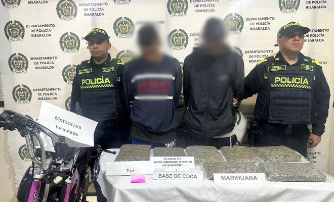 Dos personas capturadas con marihuana y la incautacion de una motocicleta