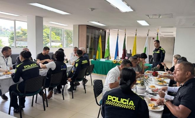 Desayuno de integraci&oacute;n con el gremio de periodistas del departamento de Risaralda