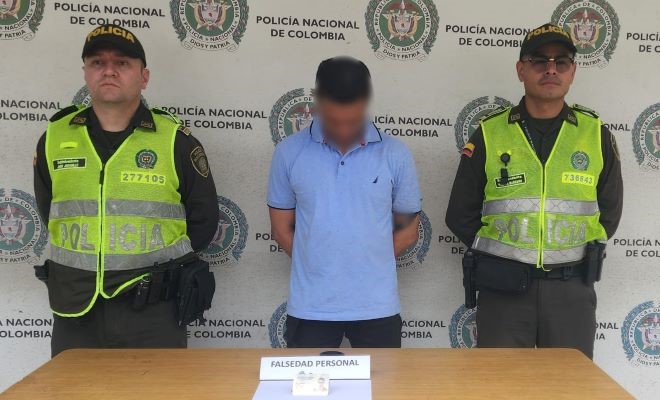 La persona es capturada en flagrancia y con orden judicial por diferentes delitos