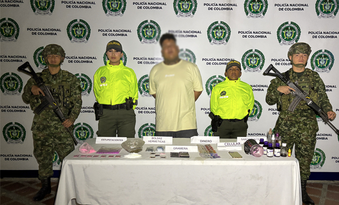 En el procedimiento fueron incautadas varias dosis de tusibi, éxtasis, anfetaminas, marihuana, entre otras