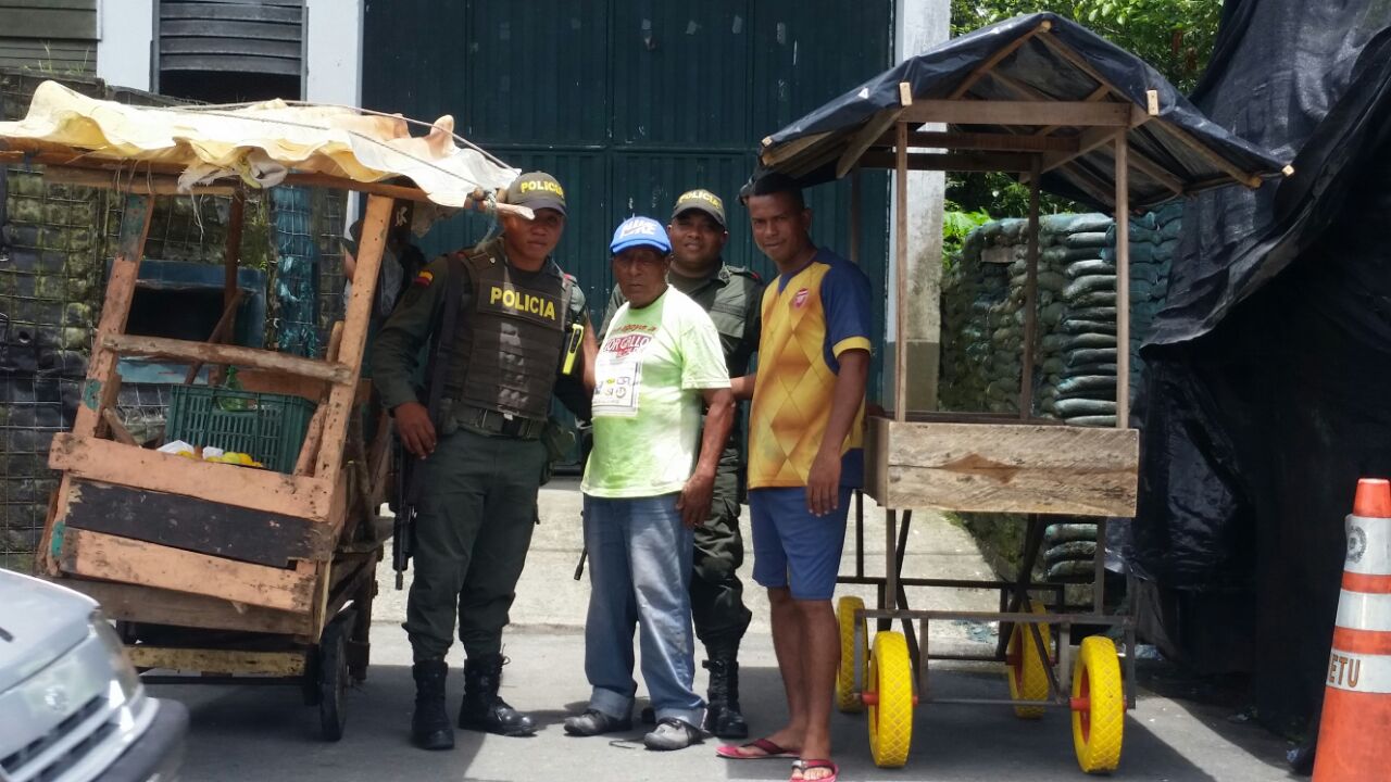 Entrega del puesto de venta al ciudadano