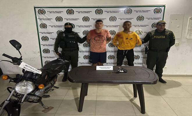 Recuperación de una motocicleta y la incautación de un arma de fuego con munición