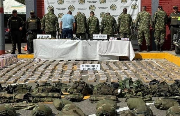 incautación de gran arsenal de guerra 