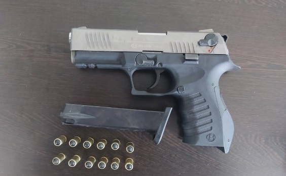 Incautación de arma traumática en Armenia