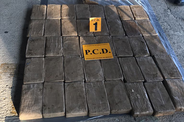 Con autoridades de Costa Rica y Ecuador nos incautamos de 2.7 toneladas de cocaína