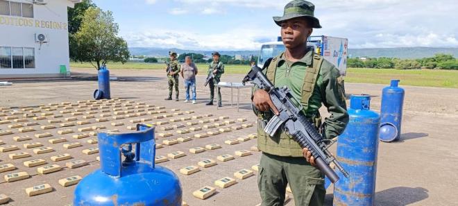 La marihuana era camuflada en cilindros