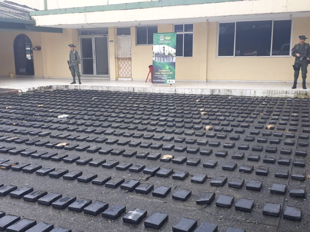 Incautamos 835 kilos de cocaína que serían enviados a Rotterdam en Holanda