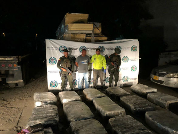 Incautamos más de 450 kilos de marihuana que transitaban por las carreteras costeras del país