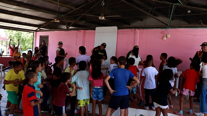 El grupo de Carabineros y Protección Ambiental se realizaron patrullajes a los alrededores de este corregimiento