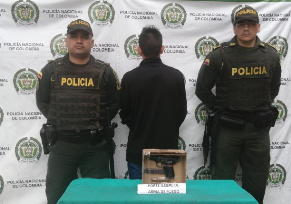 En La Dorada Caldas dos personas fueron sorprendidas portando armas de fuego ilegales