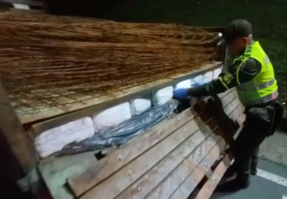 La droga camuflada en un camión