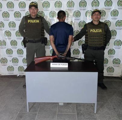 Capturado por porte ilegal de arma 