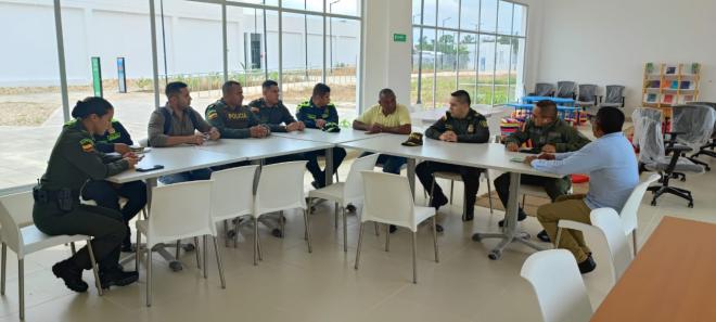 La Policía Nacional realiza encuentro con presidentes de juntas de acción comunal en Marialabaja. 1