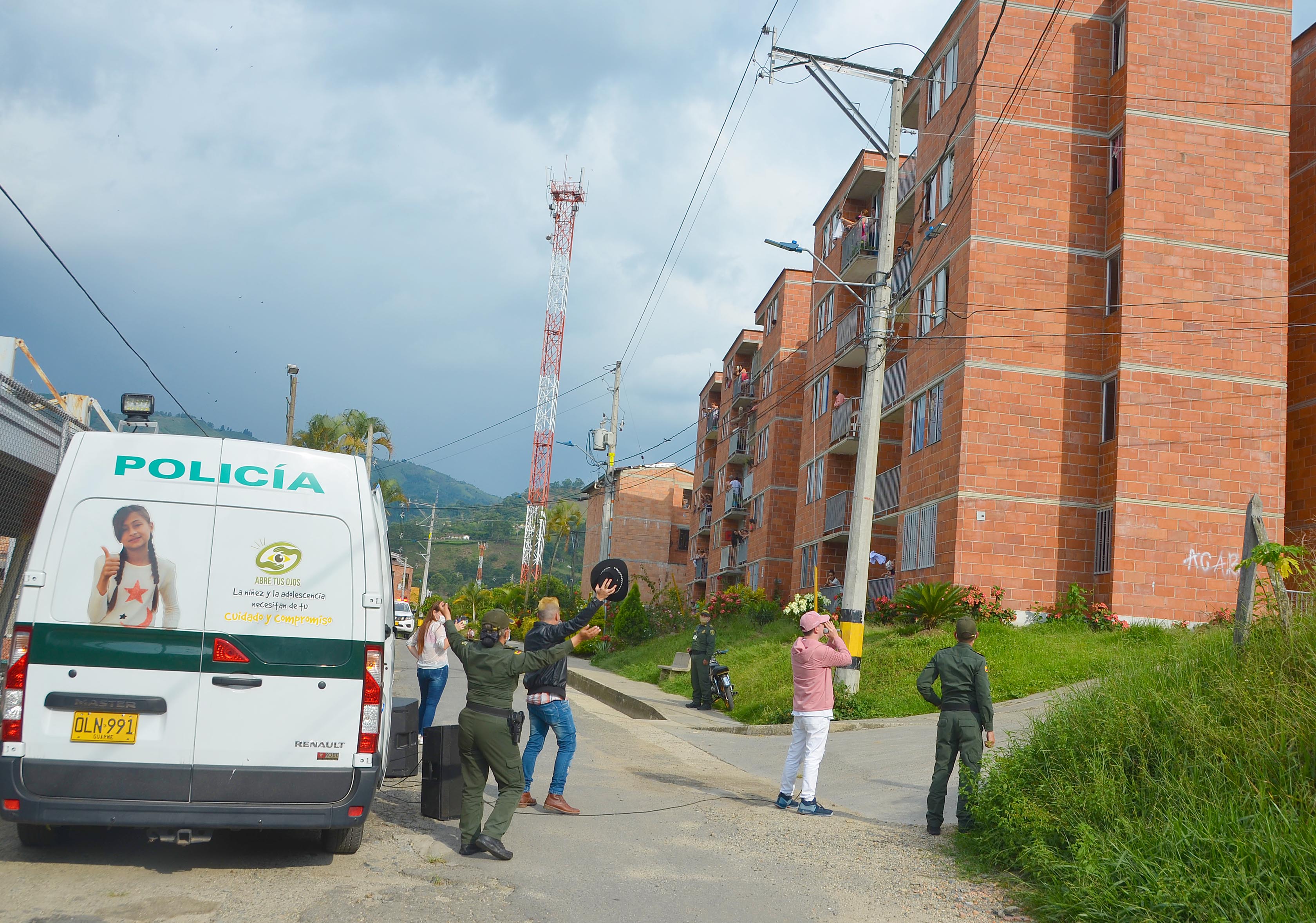 con unidades policiales del Modelo Nacional de Vigilancia Comunitaria por Cuadrantes