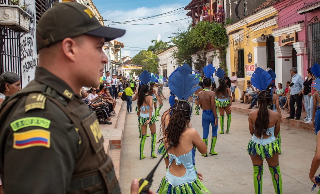 Más de 200 uniformados entre hombres y mujeres garantizaran la seguridad