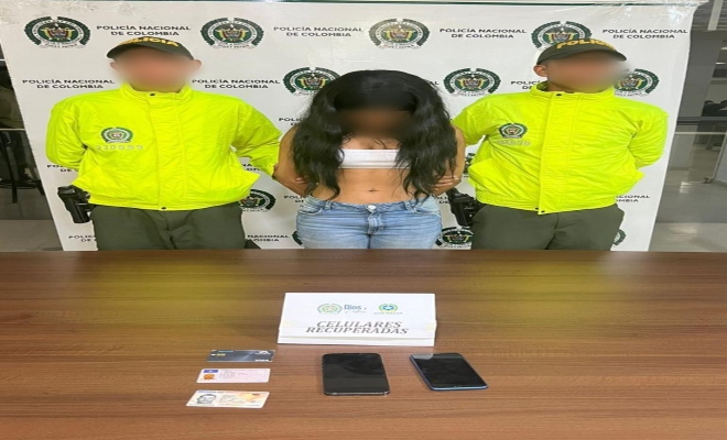 Policía captura dos mujeres y detiene a una adolescente por el hurto a dos extranjeros, empleando sustancias químicas