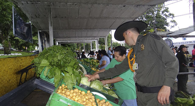 mercado-campesino-policia-meta