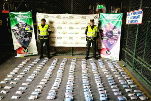 Mercancía-de-contrabando-incautada