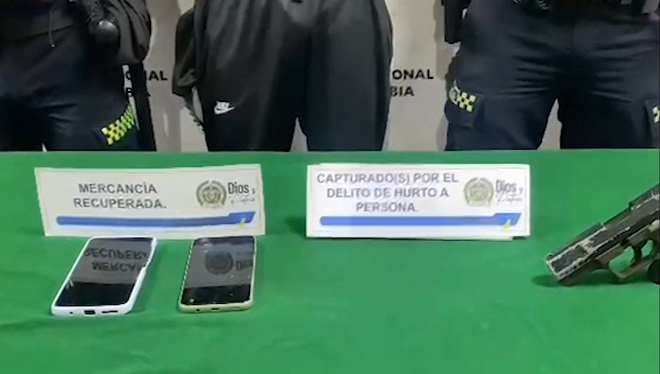 dos celulares que habrían sido hurtados 