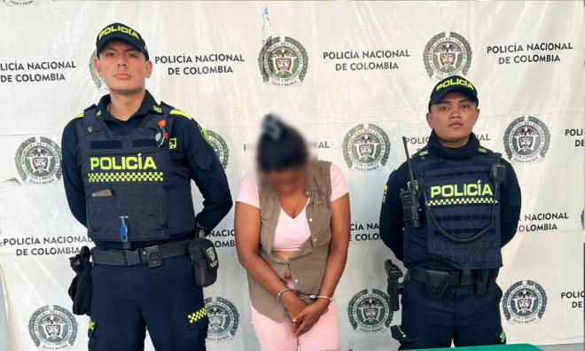 Capturada mujer por presunto tráfico de estupefacientes en el barrio los Olivos en Barranquilla 