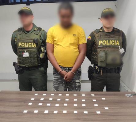 Ciudadano con 34 dosis de "base de coca" 