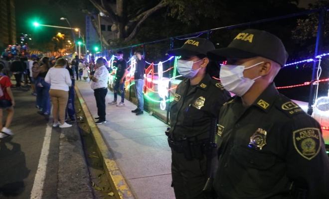 Dispositivo policial para garantizar convivencia y seguridad durante la noche de velitas