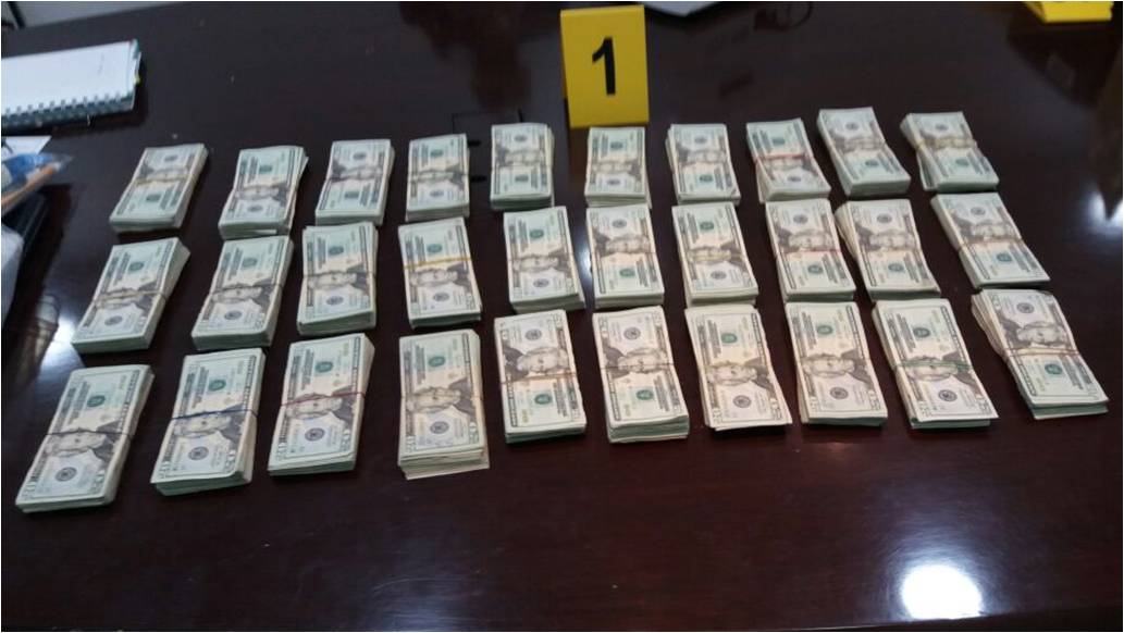 Nuevo-caso-de-incautación-de-divisas-americanas-en-el-aeropuerto-el-dorado-procedente-de-México