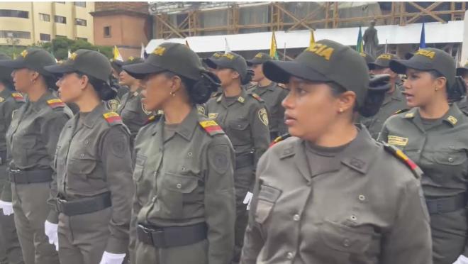 Solemne ceremonia en la plazoleta de San Francisco.