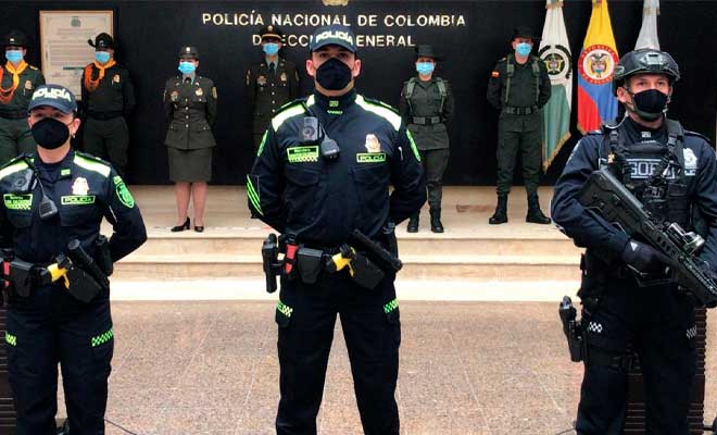 Nuevos uniformes policía