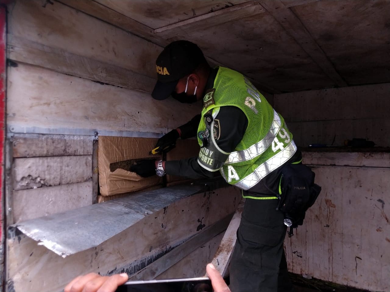 Ocultamiento_en_doble_pared_doble_techo